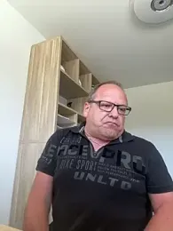 coupleLatinaLovers webcam model stream image