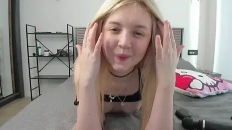 _LucyStars_ webcam model stream image