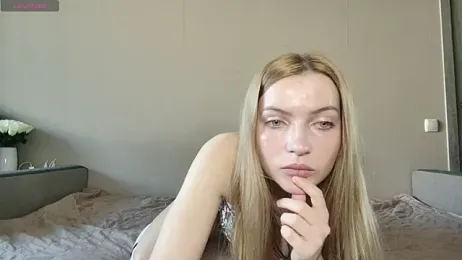 JuiliOnesunray webcam model stream image