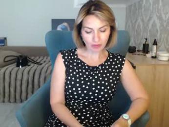 mallinia webcam model stream image