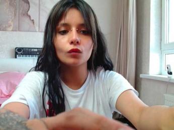 TheSluttyFox webcam bongacams model stream image