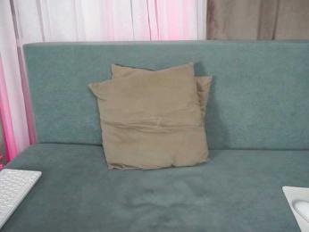 dee_zee webcam model stream image