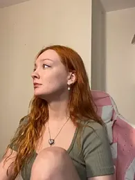 Radiants_two webcam model stream image