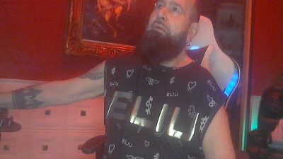 musclepigbcn webcam model stream image