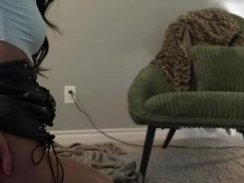 littlemiss_kira webcam chaturbate model stream image