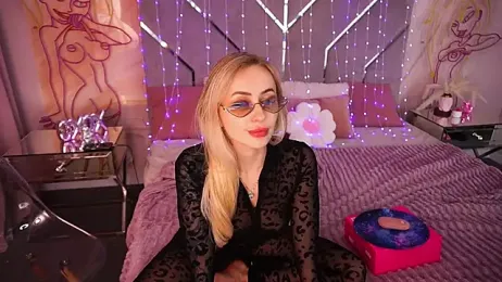 GraceCandy webcam stripchat model stream image