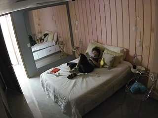 voyeurcam-casa-salsa-bedroom-2 webcam model stream image