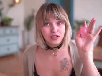 ms_dira webcam chaturbate model stream image