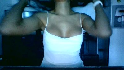 Saraaa96 webcam model stream image