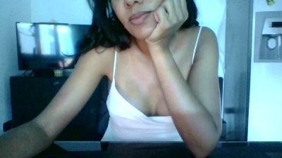 Saraaa96 webcam model stream image