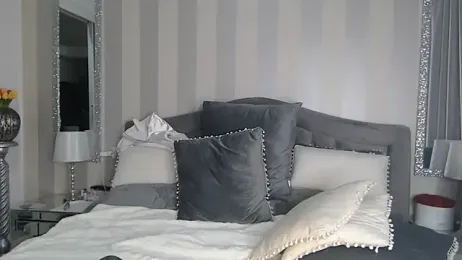 LuanaColucci webcam stripchat model stream image