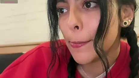 kaithra webcam stripchat model stream image