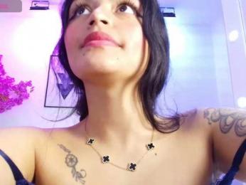 Maddie-T18 webcam model stream image