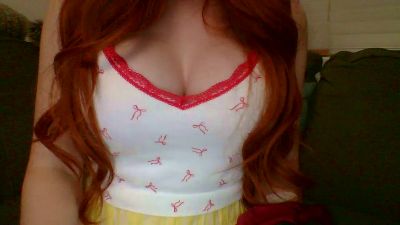 Tillybee webcam model stream image