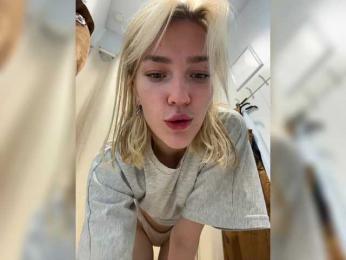AlinnaAnnila webcam bongacams model stream image