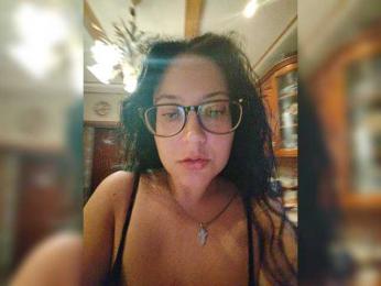 Polyk93 webcam model stream image