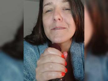 Angela100 webcam model stream image