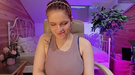 AdalynGlows webcam model stream image