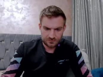 10in_deluxe webcam chaturbate model stream image