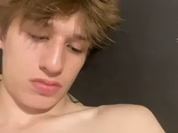 yourwhiteboy1 webcam model stream image