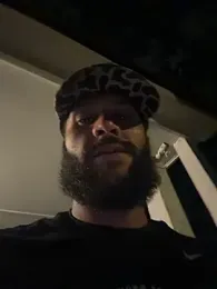 HungStr8Lightskin webcam model stream image