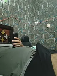 BeardKingoBack webcam model stream image