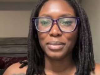 yoursecret1425 webcam model stream image