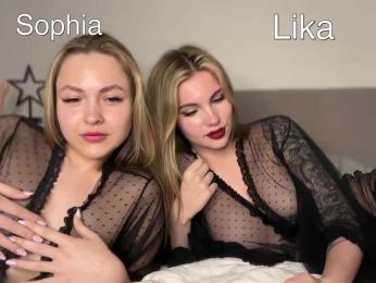 VelvetTwins webcam bongacams model stream image