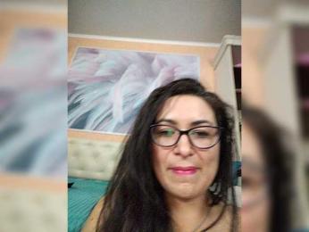 AlicaLovely webcam model stream image