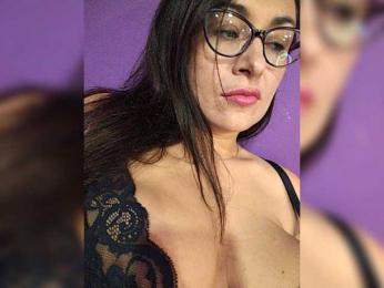 AlicaLovely webcam model stream image