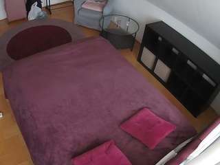 voyeurcam-julmodels-whitebed-2 webcam model stream image