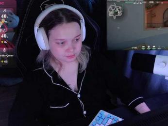 AlinaAdams webcam model stream image