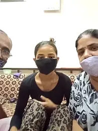 HoneyHush webcam model stream image