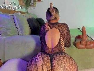 valeryguti1 webcam model stream image