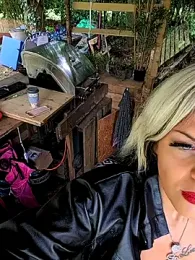 Glory_Max webcam model stream image