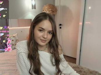 Lunaaaura webcam model stream image