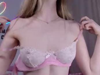 b4by_emilia webcam model stream image