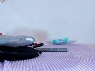 ariabelle webcam model stream image