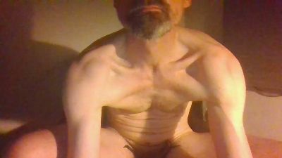 Tuttuio webcam model stream image