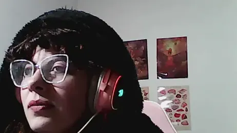 Owly_bloom webcam stripchat model stream image