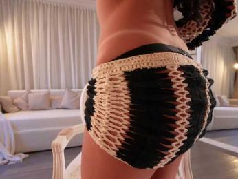 Sensual-giaa webcam bongacams model stream image