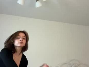 _floret_joy_ webcam model stream image