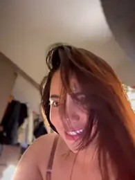 Aryrosee webcam model stream image