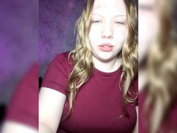 SweetyKittyaa webcam model stream image