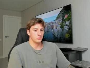 krishort webcam chaturbate model stream image