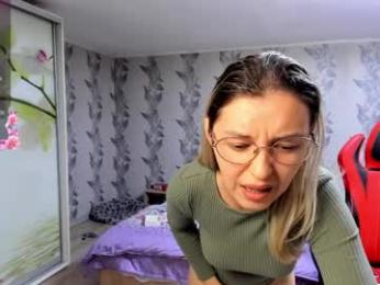 danamily webcam model stream image