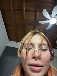 YunoRose_ webcam model stream image