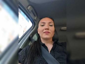 DIVo_0RA webcam model stream image