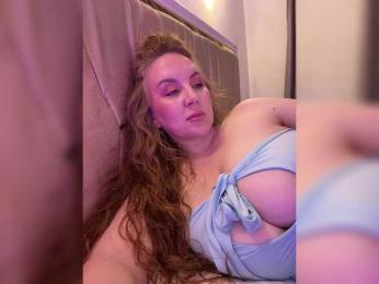 cherryygirl webcam model stream image