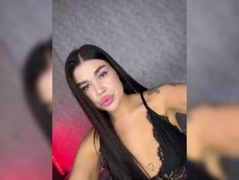 suchka-black- webcam model stream image